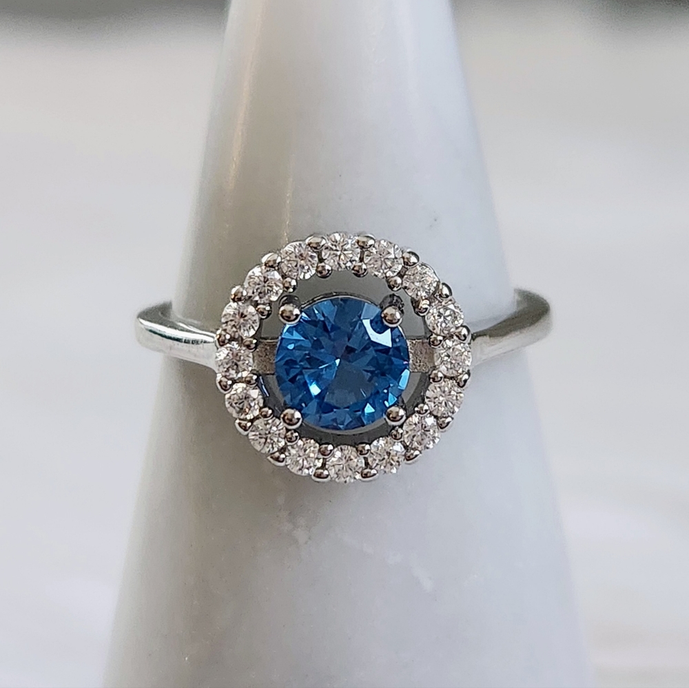 NWT Ryze Bahama Blue Crystal & White CZ .925 Sterling Silver Ring - Size 8.5